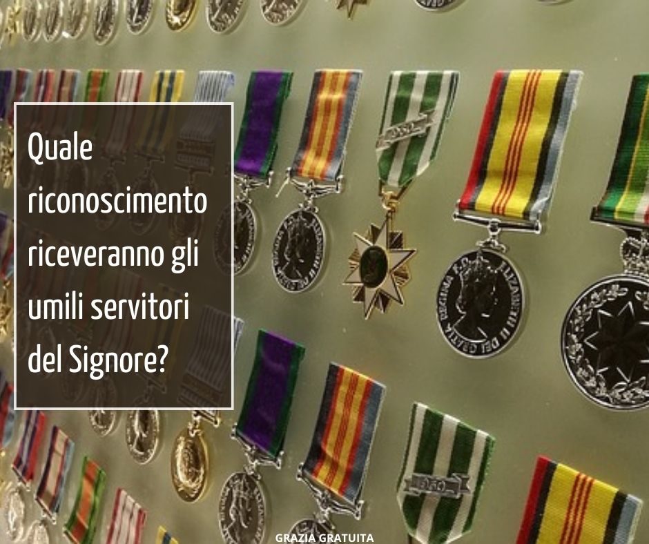 Dite all'inserviente di venire quassù